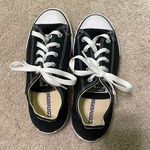 black low top converse